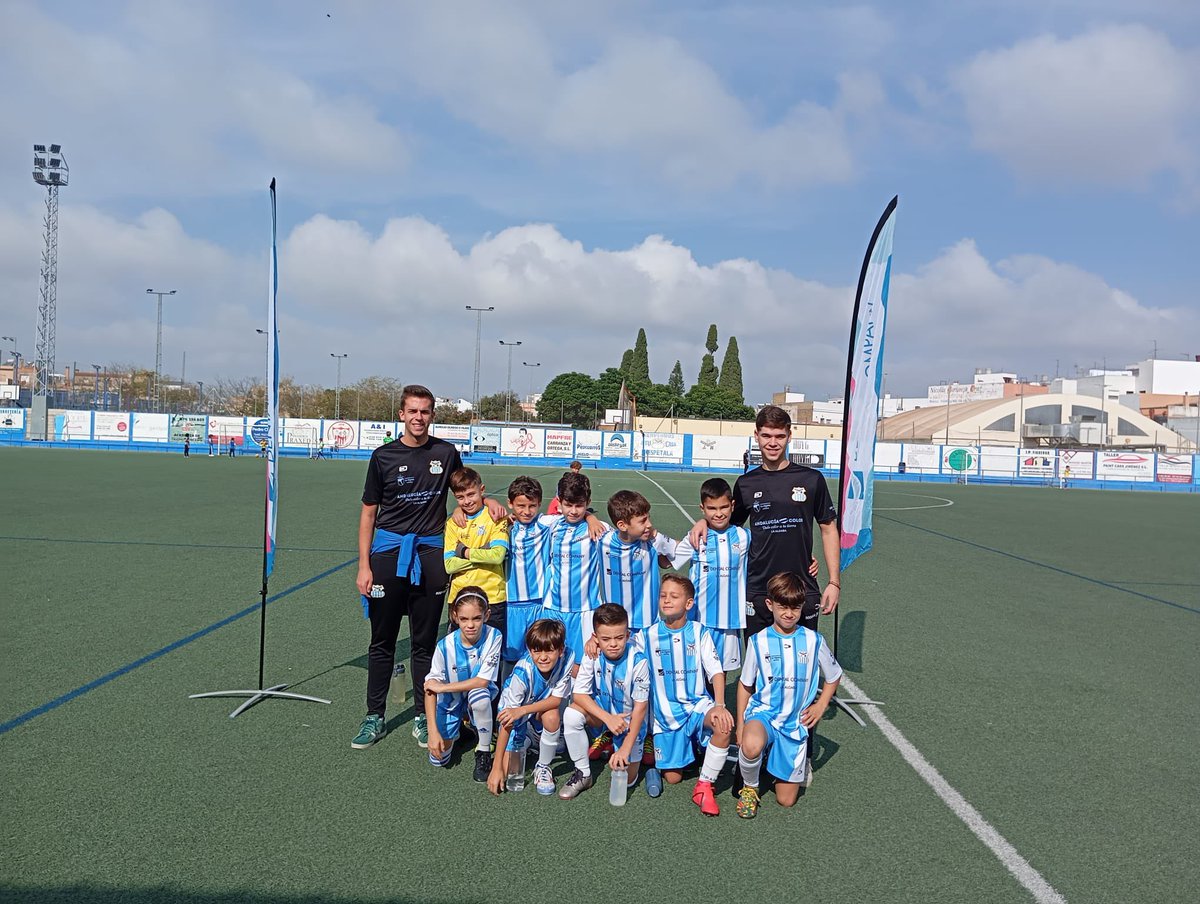Gracias a nuestro patrocinador <a href="/DENTALCO/">DENTAL COMPANY</a> nuestros equipos pueden seguir estrenando equipaciones para jugar cada partido con las mejores galas.

😁🤝🏽💙