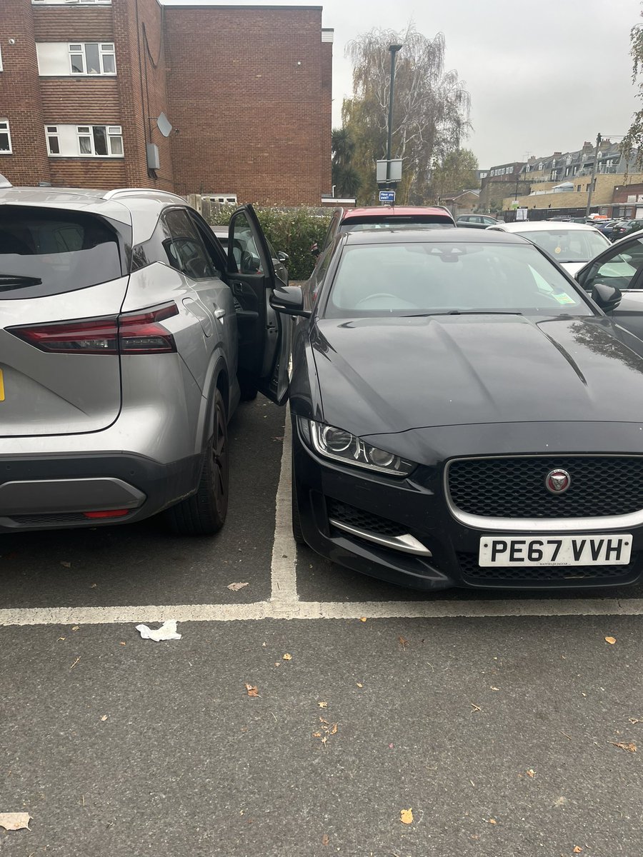 DavidClark38's tweet photo. You’ve got to wonder the brains of some people. I’m not the thinnest bloke in the world but FFS https://t.co/J6JfeZLDqU