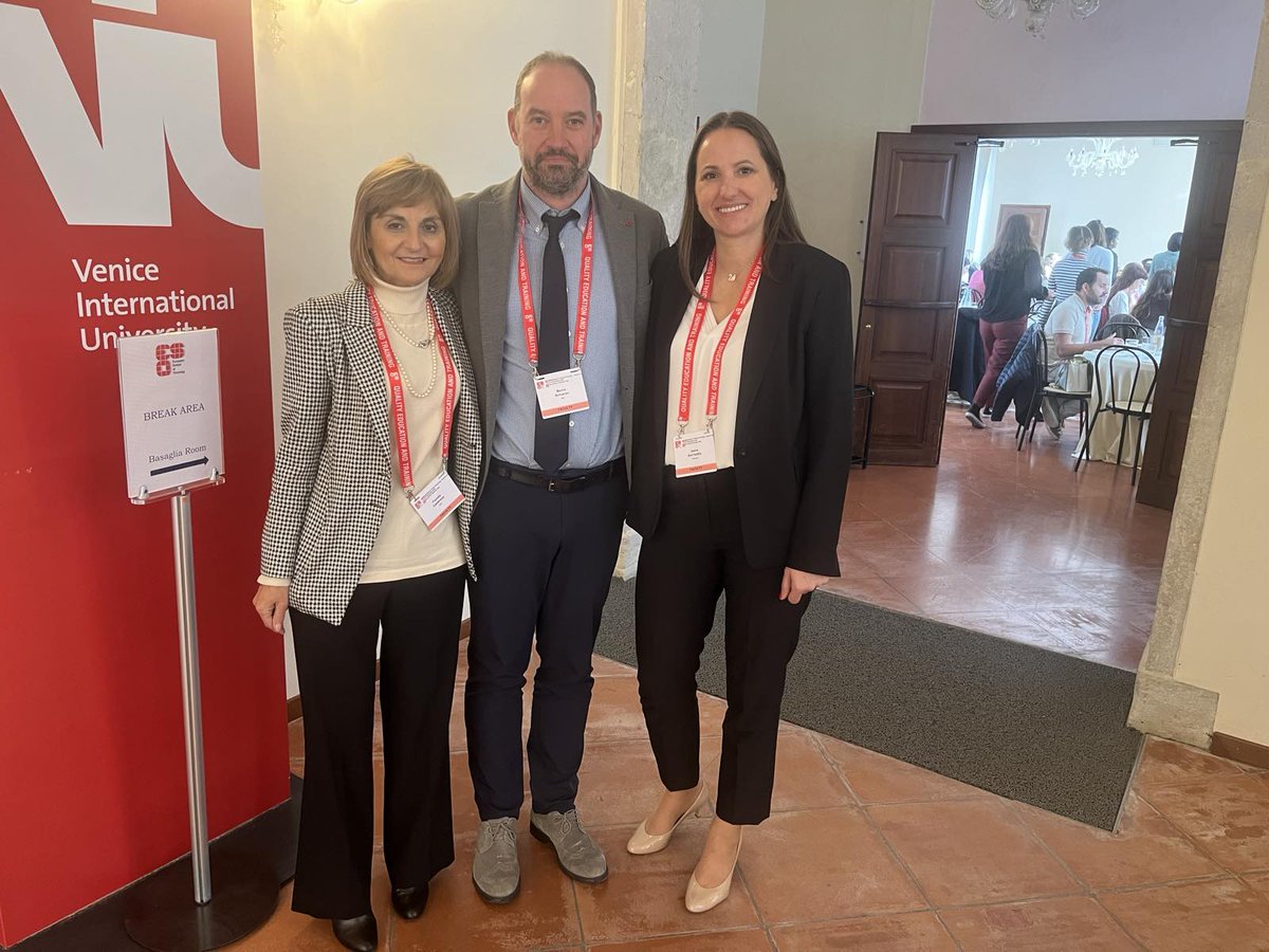JasnaBut's tweet photo. Great clinical session on lung cancer at #ESO Masterclass on SanServolo. Congrats to @OlgaGordeeva and @AnaSofieTerglav form #InstitutofOncologyLjubljana for presenting very interesting clinical cases. https://t.co/mXHUt0eWMn
