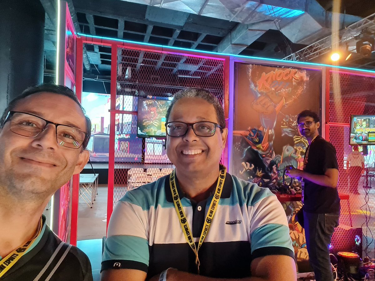Jonathan Rojas #JB506ArcadeSticks (@j_bogard506) on Twitter photo <a href="/TheKingOfDremes/">Steven "Dream King" Chavez</a> <a href="/KnockOffRD/">Knock Off</a> I met the guys behind it 😎 <a href="/KnockOffRD/">Knock Off</a> is rocking at <a href="/BlinkRespawn/">Blink Respawn</a> <a href="/TheKingOfDremes/">Steven "Dream King" Chavez</a> <a href="/KnockOffRD/">Knock Off</a> I met the guys behind it 😎 <a href="/KnockOffRD/">Knock Off</a> is rocking at <a href="/BlinkRespawn/">Blink Respawn</a>