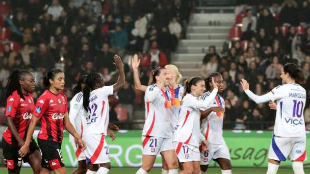 fenottes's tweet photo. Dรฉpassรฉes, les Guingampaises nโont pas existรฉ contre Lyon
#EAGOL
(Ouest-France ๐ถ : https://t.co/Ohmp2DqOAS) https://t.co/lk7DZEUfog