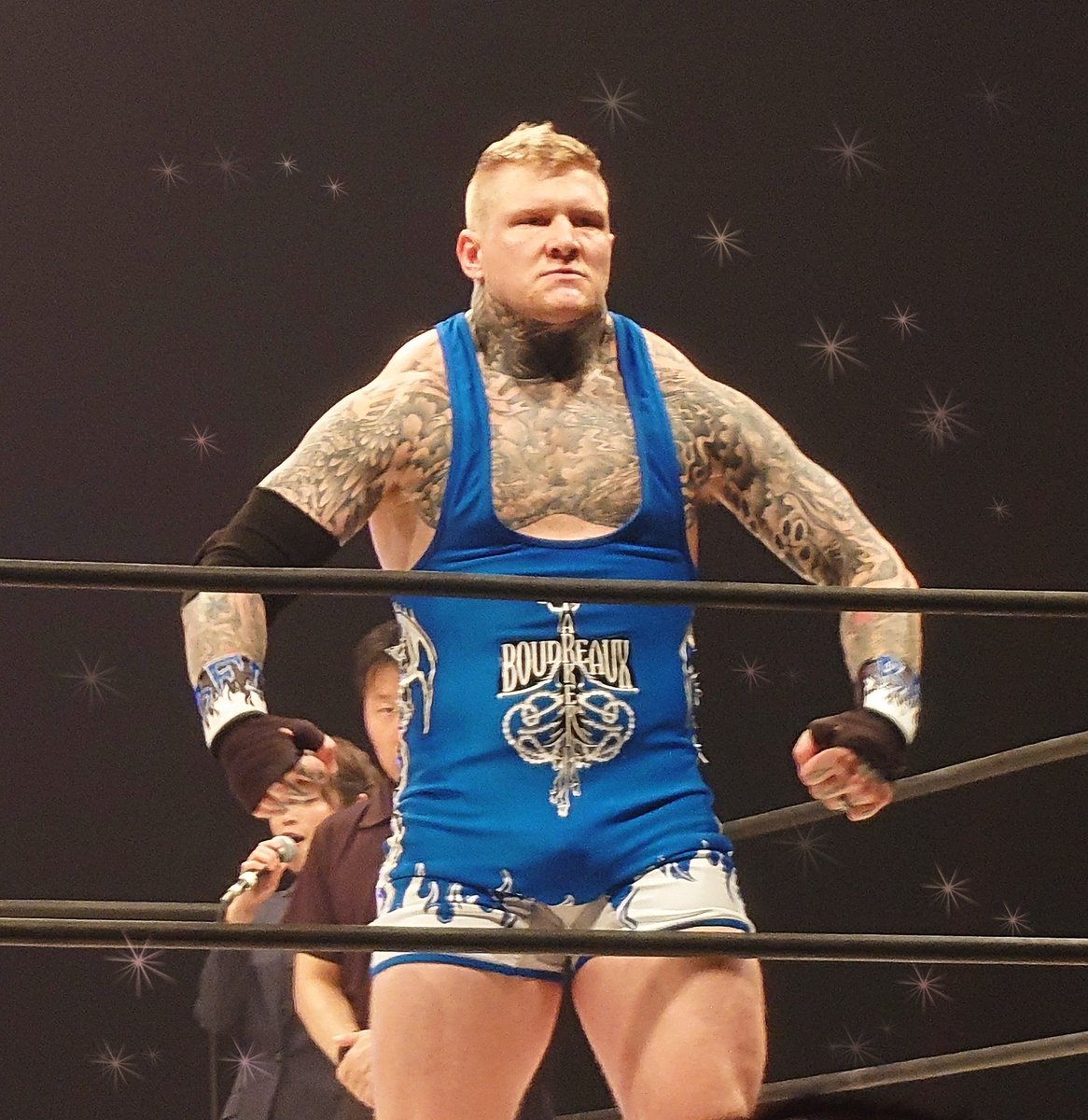 sun_taro25's tweet image. 公式の身長195cmには見えない正に怪物級のスーパーボディ😆再び大阪であの迫力の闘いが見れるんだね!
#GLATE
#THEBFD 
#NewMonsterIsBack