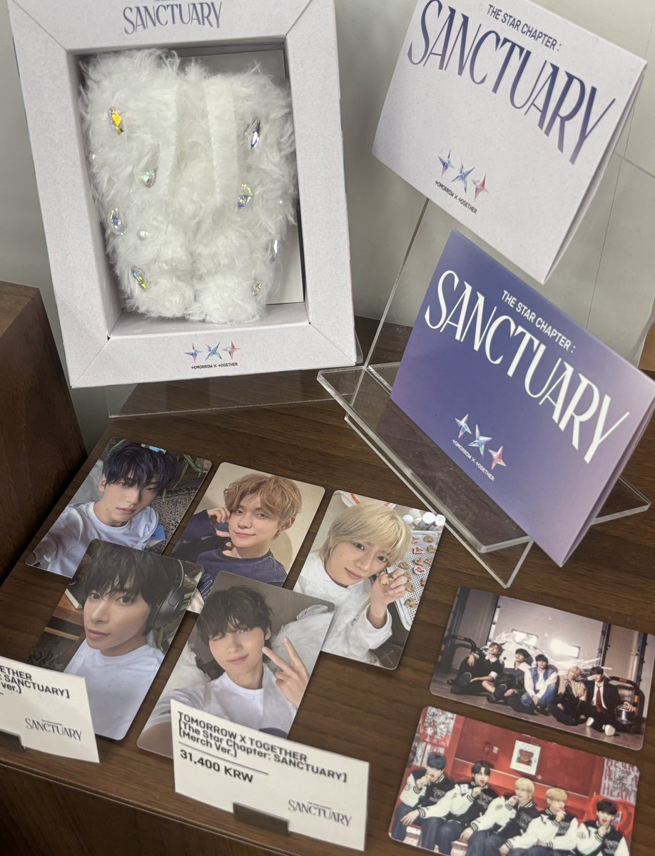 onlyformyzzn's tweet photo. #투모로우바이투게더 #TOMORROW_X_TOGETHER #TXT #The_Star_Chapter #SANCTUARY #The_Star_Chapter_SANCTUARY_POPUP
#사운드웨이브

실물파 레인보우 뿔바투
내부도 여태 가본 팝업 중에 제일 이쁘게 되어 있던 곳이라
예약만 된다면 몇 번이든 더 가고 싶었던...♥︎ https://t.co/iQukv7dSaz