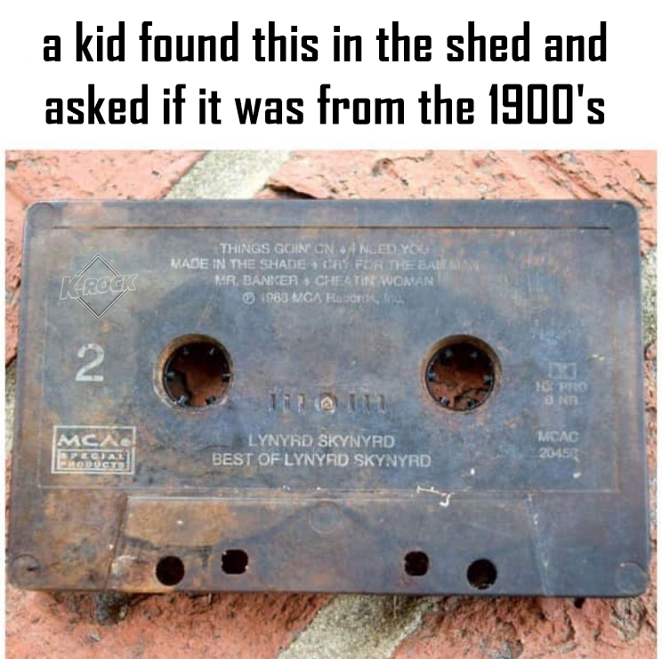 975krock tweet media