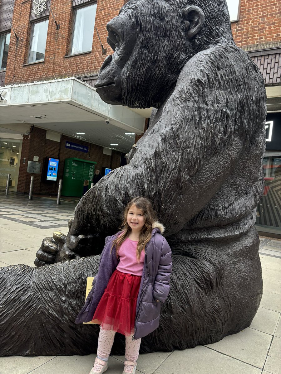 Kezia Coleman (@kezia_coleman) on Twitter photo We had a look at the gorgeous and imposing <a href="/GillieandMarc/">Gillie and Marc</a> sculptures in Kingston Town.
‘A Wild Life For Wildlife’ is part of a public art driven project to raise awareness, funds and support for endangered animals across the world.
Go see them!
gillieandmarc.com/blogs/find-our… We had a look at the gorgeous and imposing <a href="/GillieandMarc/">Gillie and Marc</a> sculptures in Kingston Town.
‘A Wild Life For Wildlife’ is part of a public art driven project to raise awareness, funds and support for endangered animals across the world.
Go see them!
gillieandmarc.com/blogs/find-our…