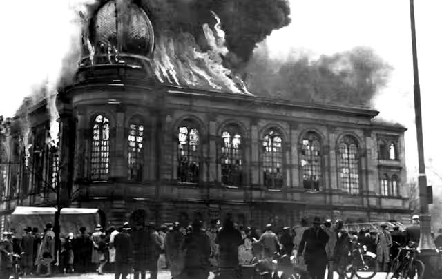 HenMazzig's tweet image. Kristallnacht happened on November 9 1938. 

In one night 91 Jews were murdered by Nazis in Germany.

30,000 Jewish men were then kidnapped and sent to concentration camps.

After, 638 people committed suicide.

Never again will we accept hate and violence as the norm for Jews.