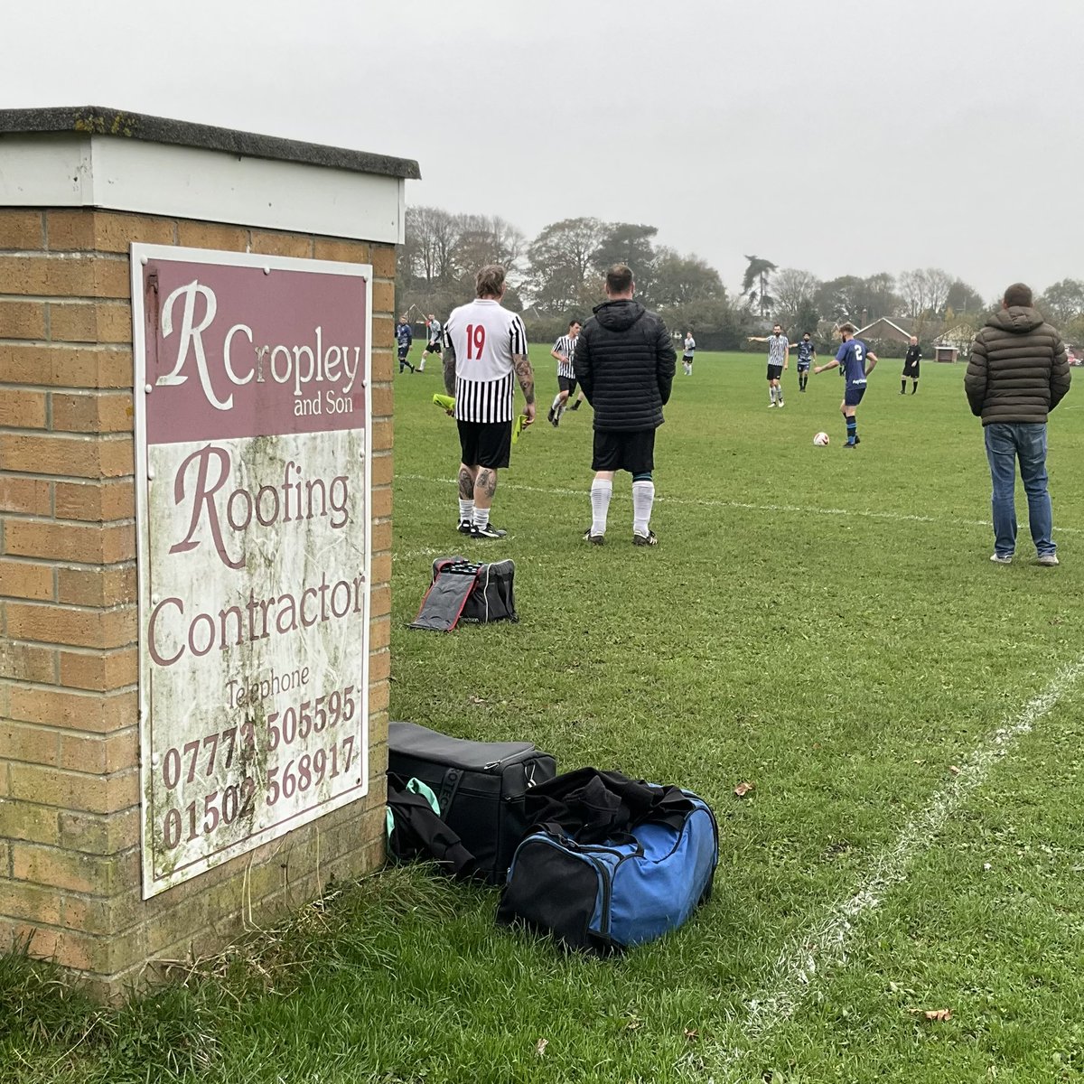 Ground #295

Corton &amp; Carlton Colville v Normanston Magpies, Suffolk Junior Cup.

Finest Magpies in East Anglia!