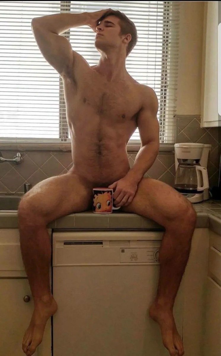 Mickeywaters10's tweet photo. Might need another cup... https://t.co/bVjQBdFrWP
