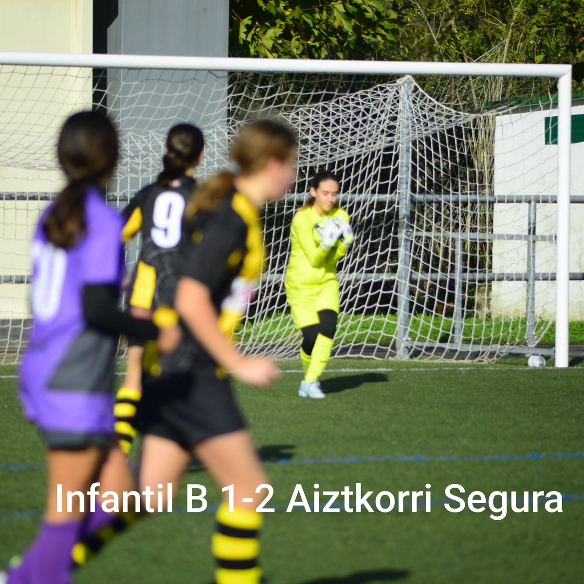 Infantil B taldeak ezin izan du Aitzkorri Seguraren aurka eta 1-2 amaitu du gaurkoan.
Ondo borrokatuta talde!!