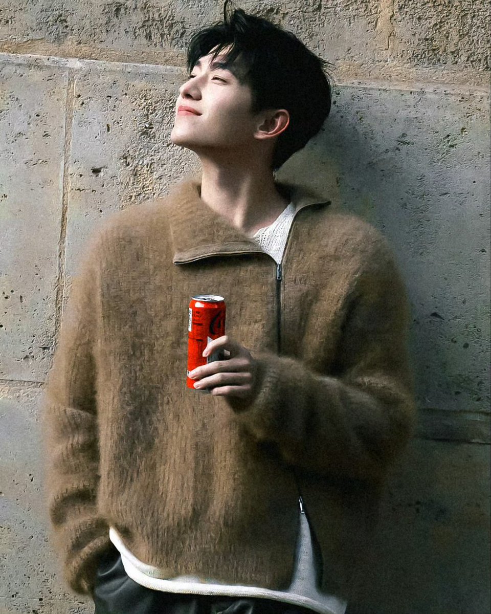 fotoforia's tweet photo. in love with this look🟤⚪️

#yangyang #yangyang杨洋 #杨洋 #หยางหยาง https://t.co/A4g2Ti5iig