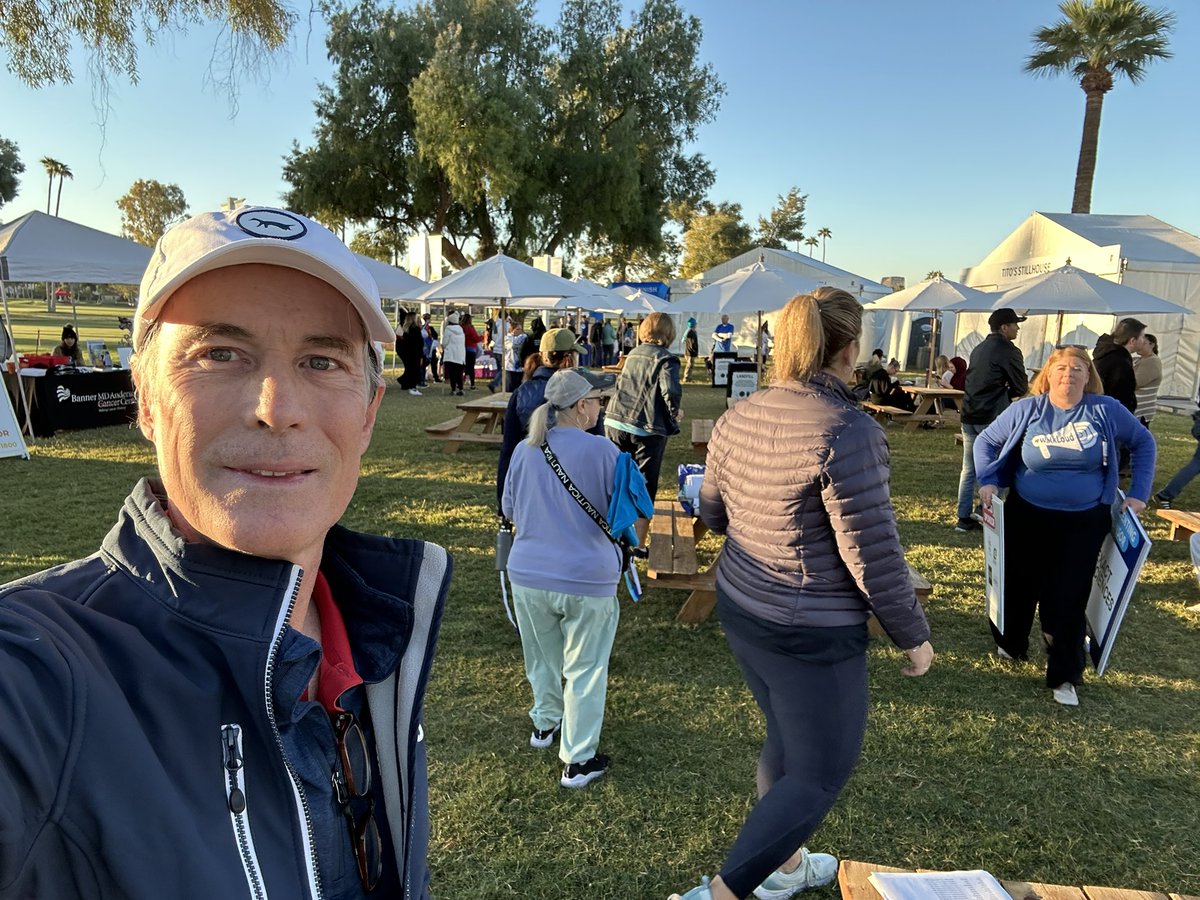 SeanOnTV's tweet photo. Whoβs ready to #walkloud ? Happy to help the @CCAlliance this morning for the #walktoendcoloncancer at the @CharlesSchwab Championship https://t.co/XMEf8s3mQ8