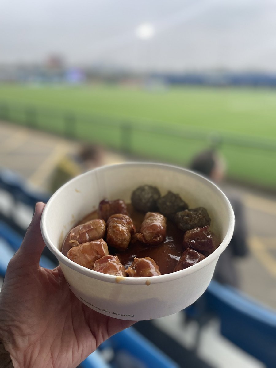 Certainly felt like a win, with <a href="/OxCityFC/">Oxford City FC</a> snatching a 94th minute equaliser against <a href="/safc/">Scarborough Athletic FC</a>! Hats off to the City caterers for serving up tasty festive scran - pigs in blankets and stuffing smothered in gravy 👌🏼