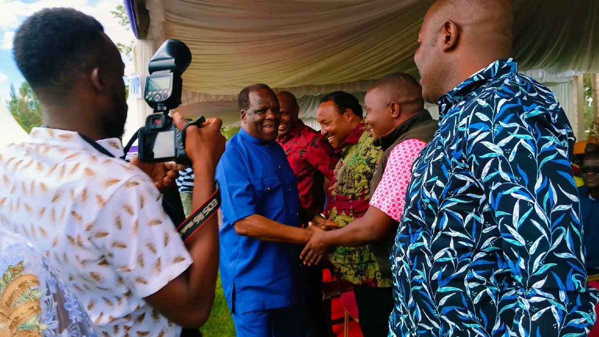 AyodiMK's tweet photo. With @skmusyoka @DrOparanya , @EugeneLWamalwa @HonKioni @GovernorBabayao at the burial of Mzee Eliud Josia Marende, father to former speaker Kenneth Marende https://t.co/v5AO3XIsEU