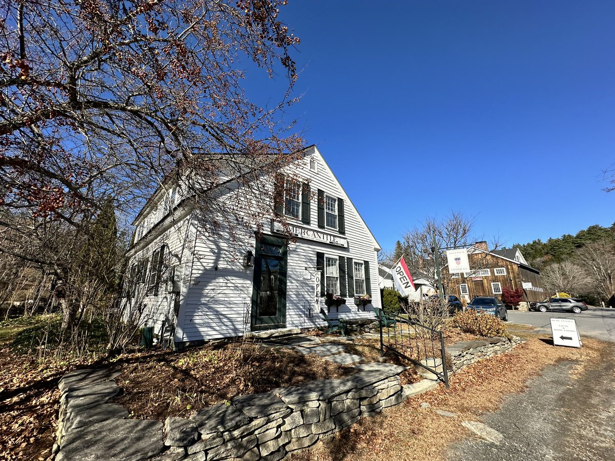 metallidan's tweet photo. Grafton might be the cutest Vermont town of them all. What a joy it was to run here. Like a movie set. Bagged 9 more towns today. Over 200! 205/251 
#run251 #vt251 #runvt 

Baltimore
Chester
Springfield
Grafton
Rockingham
Westminster
Athens
Putney
Dummerston https://t.co/Tm2nrpXLm5