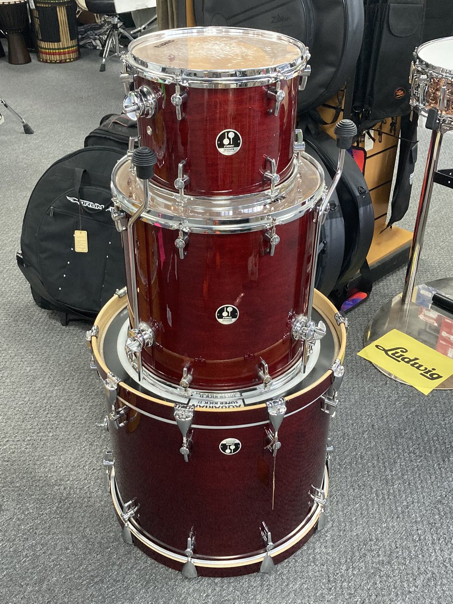 RhythmTraders's tweet image. This Just In!:

A Screamin’ Deal on a Killer Kit!

Sonor Session 3pc
-Maple Shells
-Cranberry Red

22” • 16” • 12”

$375