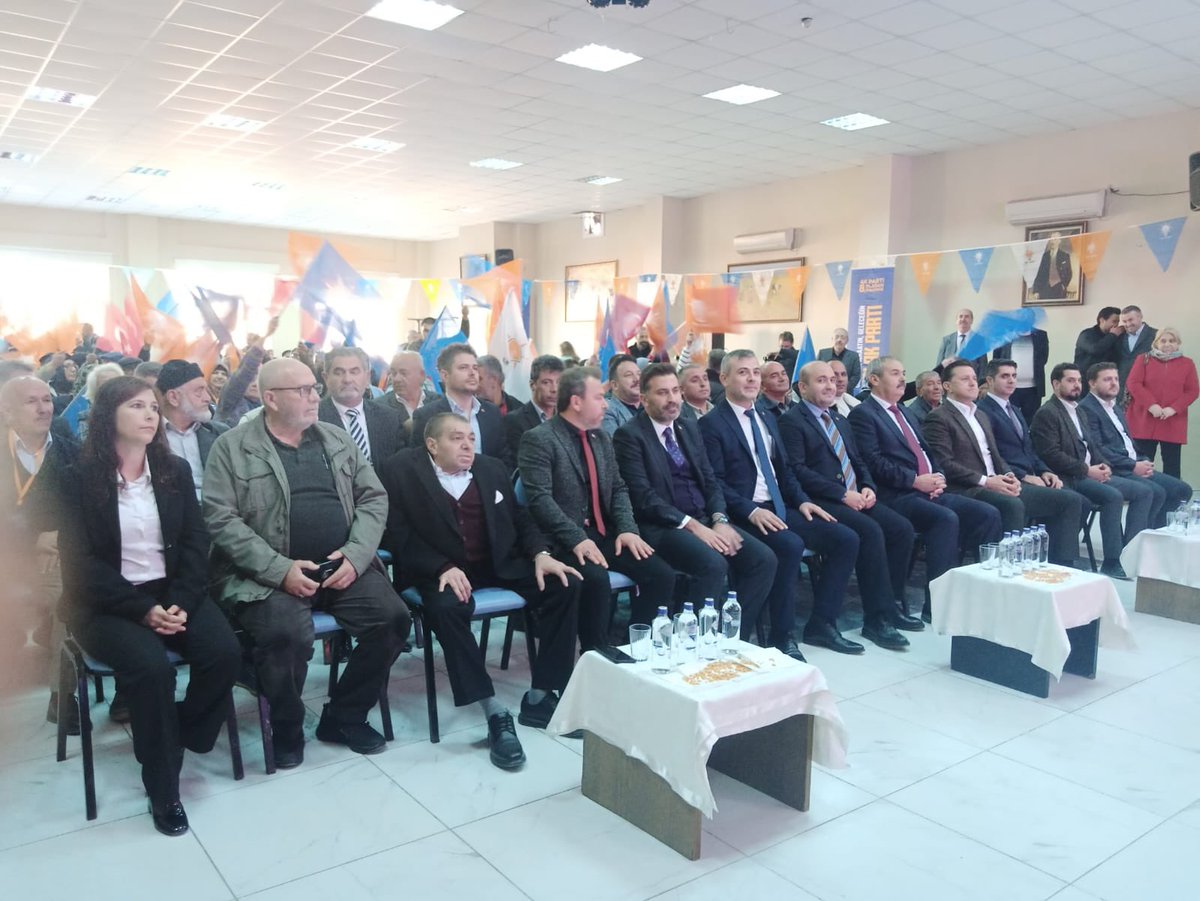 yasirceliktr's tweet photo. Eskişehir ‘de Mahmudiye ilçemizin kongresini gerçekleştirdik.İlçe Başkanı seçilen İbrahim Özkara ve yönetim kuruluna başarılar dilerim. https://t.co/SXdrtesHnR