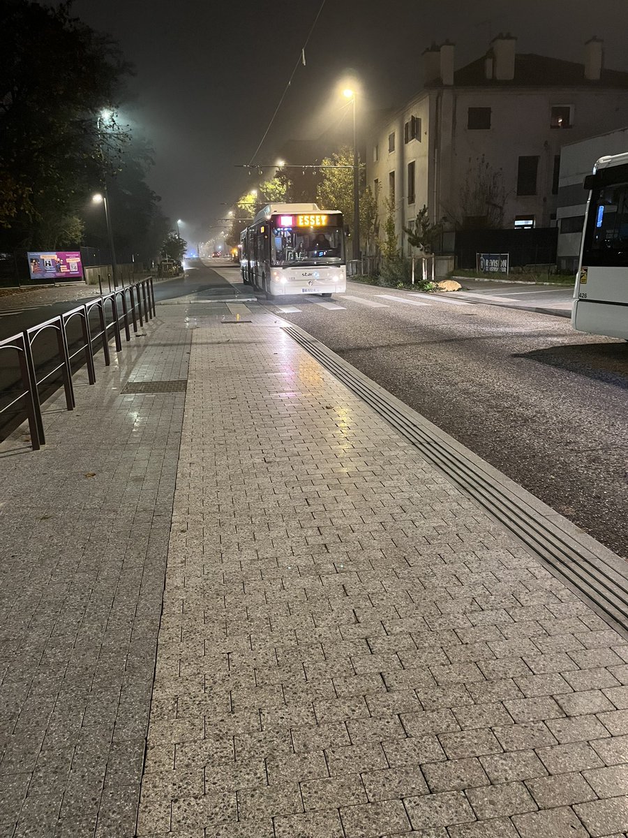 Bon Oncle Adik. tweet media