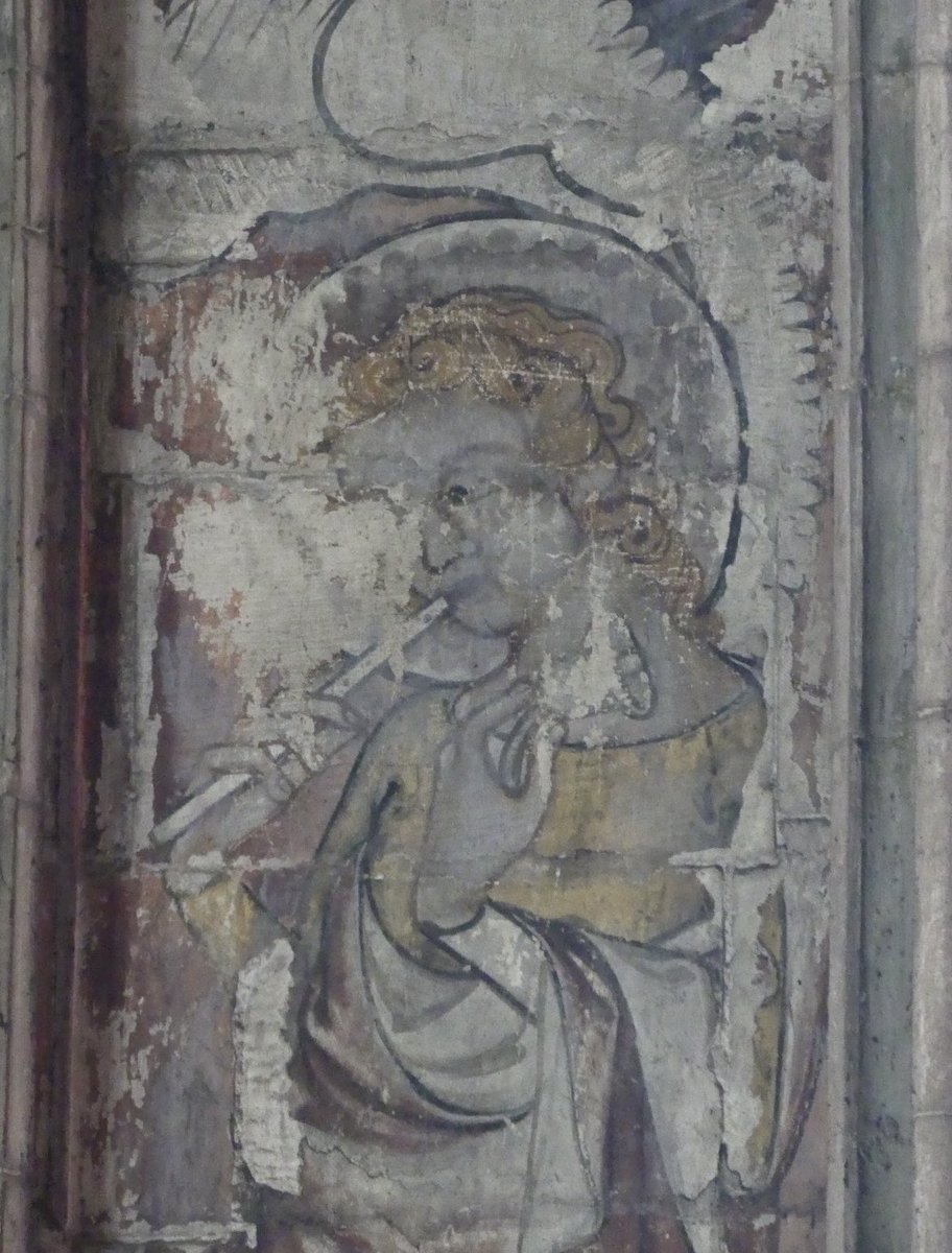 grpmurale's tweet photo. #1samedi1peinture #Anges du XIVe siècle, collégiale Saint-Barnard de #Romans (Isère). En plus du #décor ornemental visible dans le chevet, la collégiale recèle de merveilleux anges musiciens peints sur les arcs du transept. #peinturemurale #médiéval #collégiale #anges #Isère https://t.co/xUWLJ4Xrrs