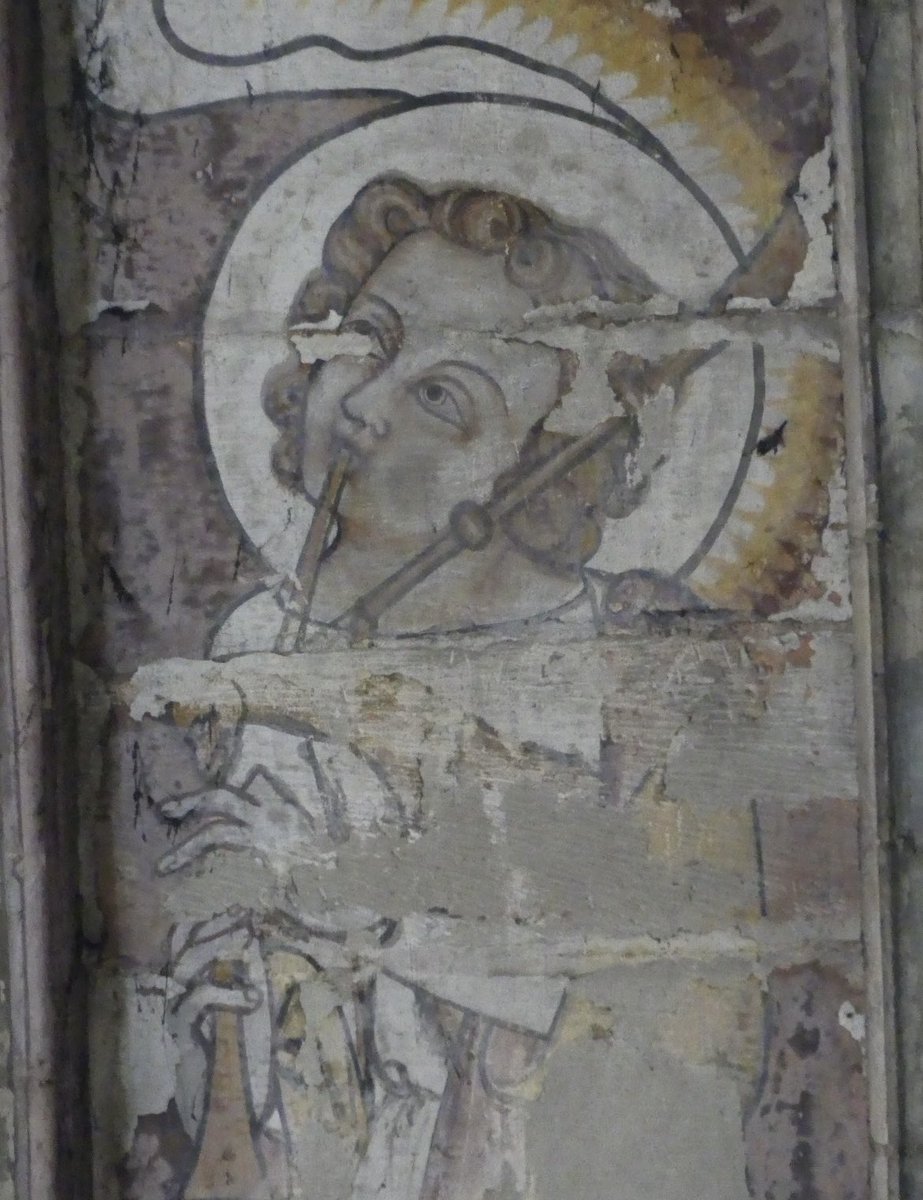 grpmurale's tweet photo. #1samedi1peinture #Anges du XIVe siècle, collégiale Saint-Barnard de #Romans (Isère). En plus du #décor ornemental visible dans le chevet, la collégiale recèle de merveilleux anges musiciens peints sur les arcs du transept. #peinturemurale #médiéval #collégiale #anges #Isère https://t.co/xUWLJ4Xrrs