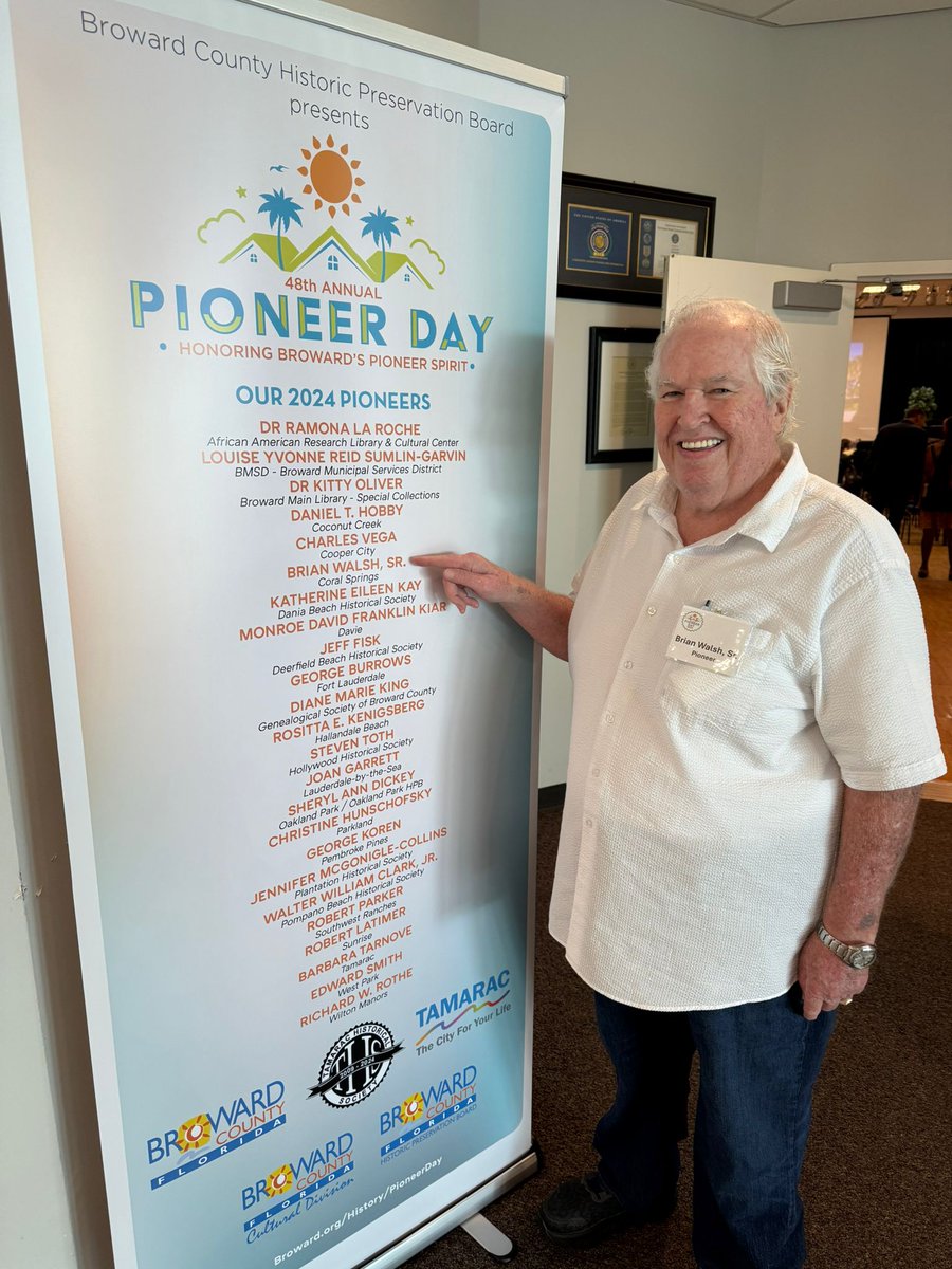 bridgetw81's tweet photo. @realDonaldTrump how about a shout out to my dad for becoming The Pioneer of The City of Coral Springs. #Wingsplussampleroad #coralsprings https://t.co/PkEqqtsK1U