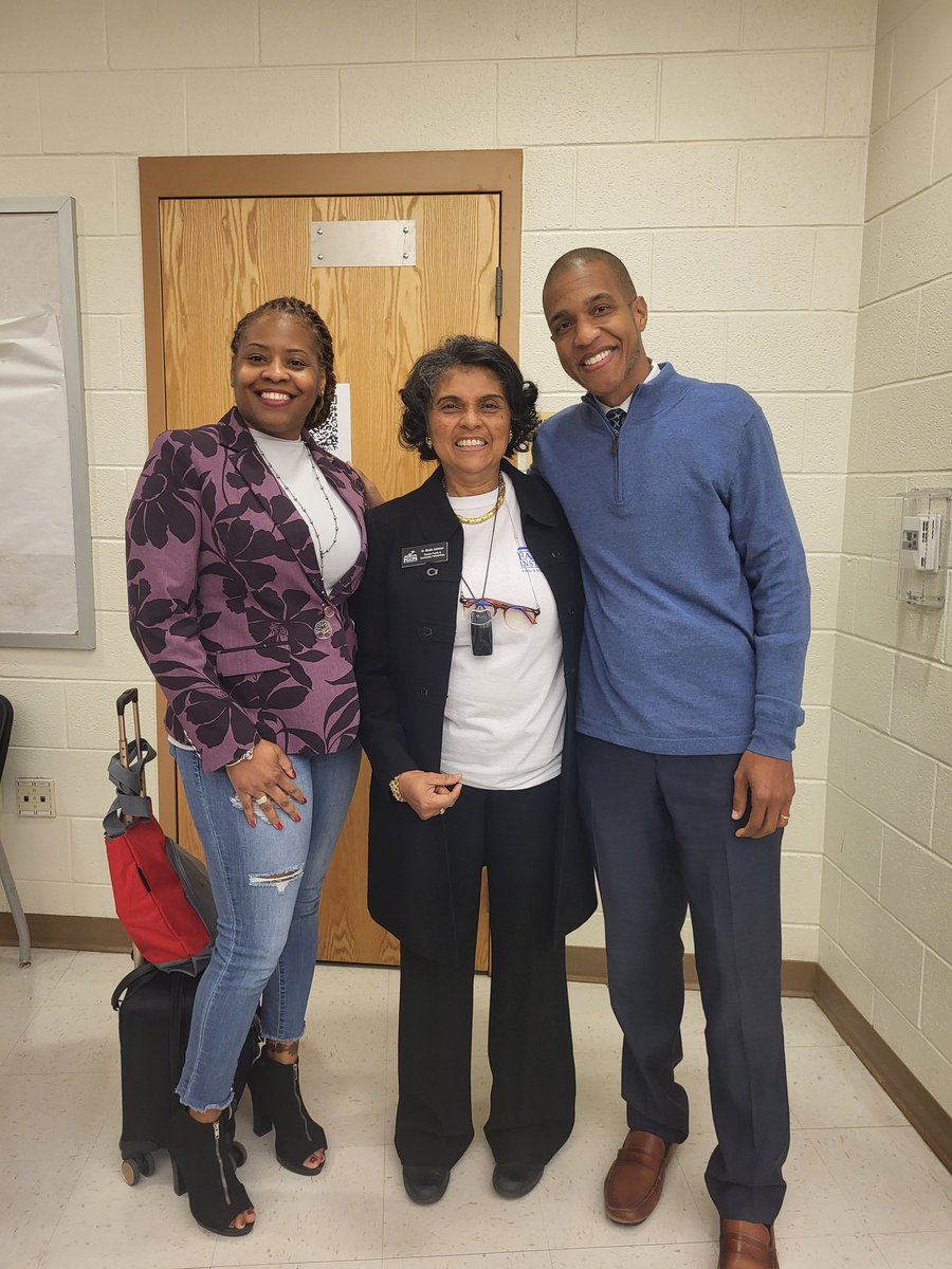 Engage2Elevate- Thanks to our partners in PGCPS for inviting us to join this conference. There are limitless opportunities to collaborate, partner with our DMV neighbors around family engagement. Excited to see how we lean on each other to connect for student success.