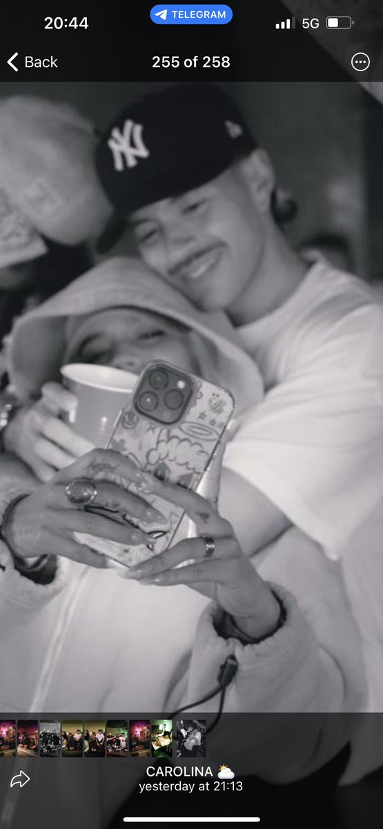 andreaa_dm's tweet photo. @karolg acabo de darme cuenta de que esta foto es de este momento!😍🤩🥰❤️ desde mayo con este temazo🔥#losdesiempre !!!!! https://t.co/e6fy3fwWvC