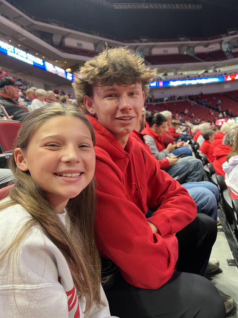 jdkumm's tweet photo. #huskers https://t.co/Fk3GxHbI6M