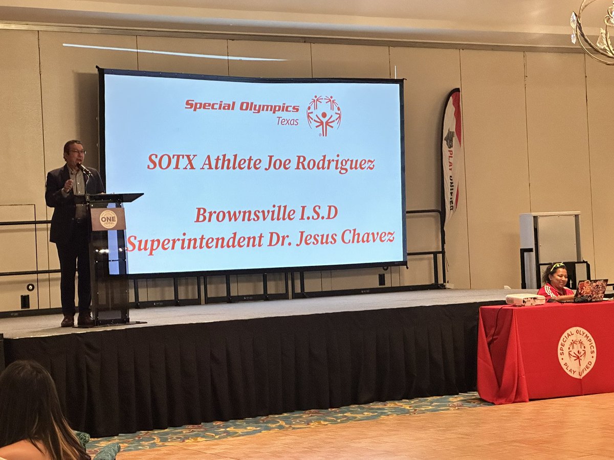 Laura Rodriguez tweet media