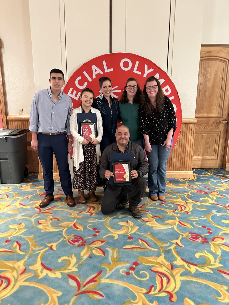 Laura Rodriguez tweet media