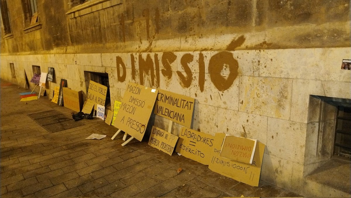 perlhorta's tweet photo. Res més. https://t.co/NAH0giy7w5