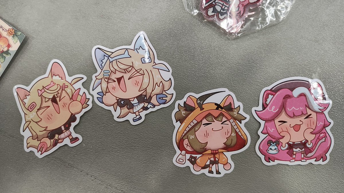 These stickers I just bought from <a href="/cheekytweethart/">Cheeky 💖 Hawaii Artist | Vgen Comms ⭕️</a> have made my entire con 🥰 I can't wait to stick Raora on my server notebook