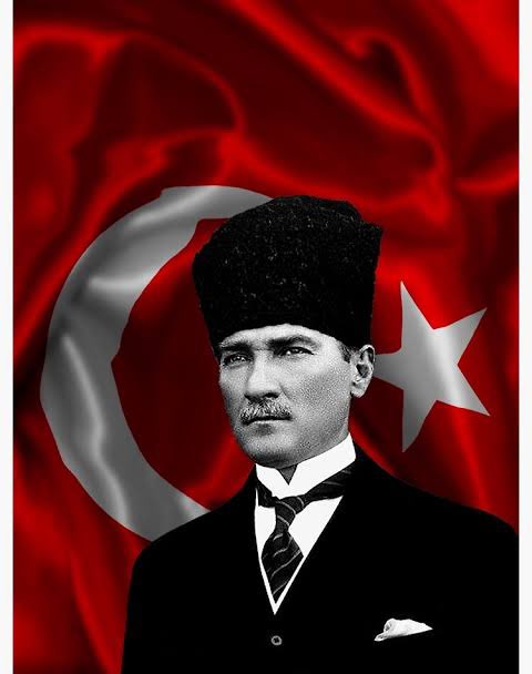 ismailefe5082's tweet photo. “Atatürk’ü anmak, yalnızca geçmişe değil, aydınlık yarınlara olan inancımızı pekiştirmektir. Onun izinde, Cumhuriyet’in ışığını daima canlı tutacağız.” 
#OnKasım https://t.co/ukraADGf9w
