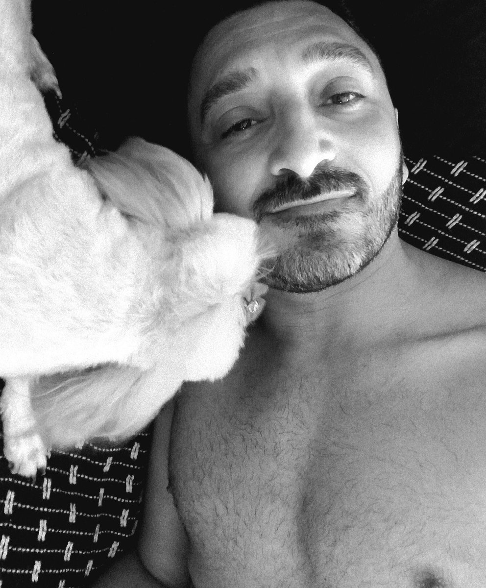 marcelosanfig's tweet photo. "O amor tem 4 letras e 4 patas".
#BraulioBessa
#ClaraDeAssis ❤🐾🐾 https://t.co/JUAJh0OJQ4