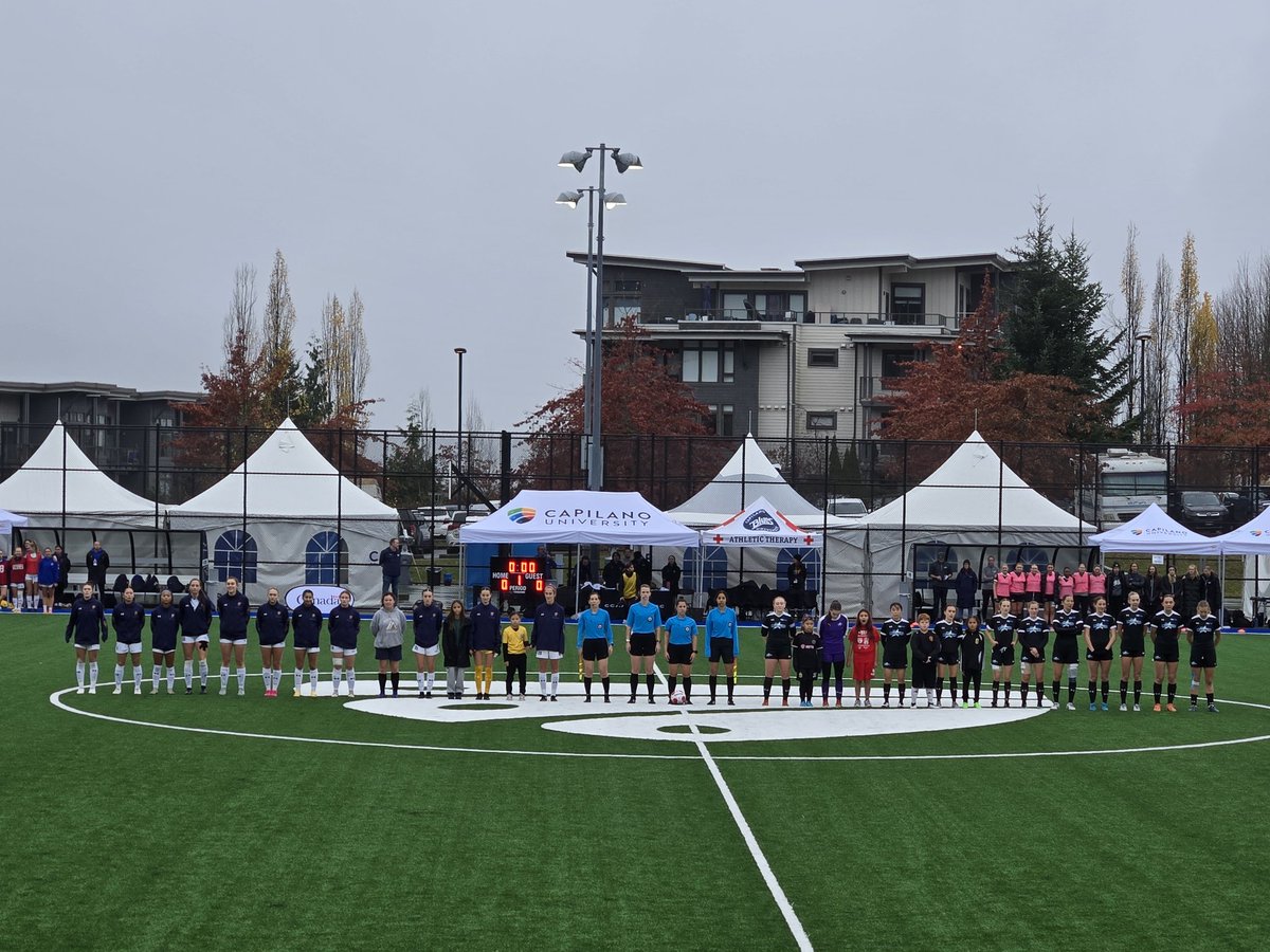 aftncanada's tweet photo. The mountains have disappeared! But fear not as we're all set for an all-BC bronze medal battle as @CapilanoBlues take on @VIUMariners in the @CCAAsportACSC women's soccer nationals in Squamish. 

I'll have the call on https://t.co/AWn70ujF12.

Kickoff is noon. https://t.co/oYyYjApE0e