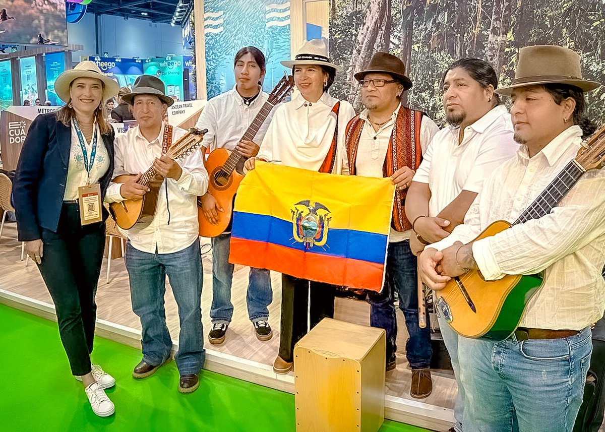 GADOtavalo's tweet photo. ¡OTAVALO ENCANTA AL MUNDO! 🌐

La Alcaldesa @bellhermosa participó en la Feria Mundial de Turismo @WTM_London 2024, uno de los eventos turísticos más importantes del mundo.
Destacándose la delegación de Otavalo con una agenda cultural única #OtavaloParaElMundo 🌍🙌✨
#WTMLDN2024 https://t.co/iyFtJKvslM