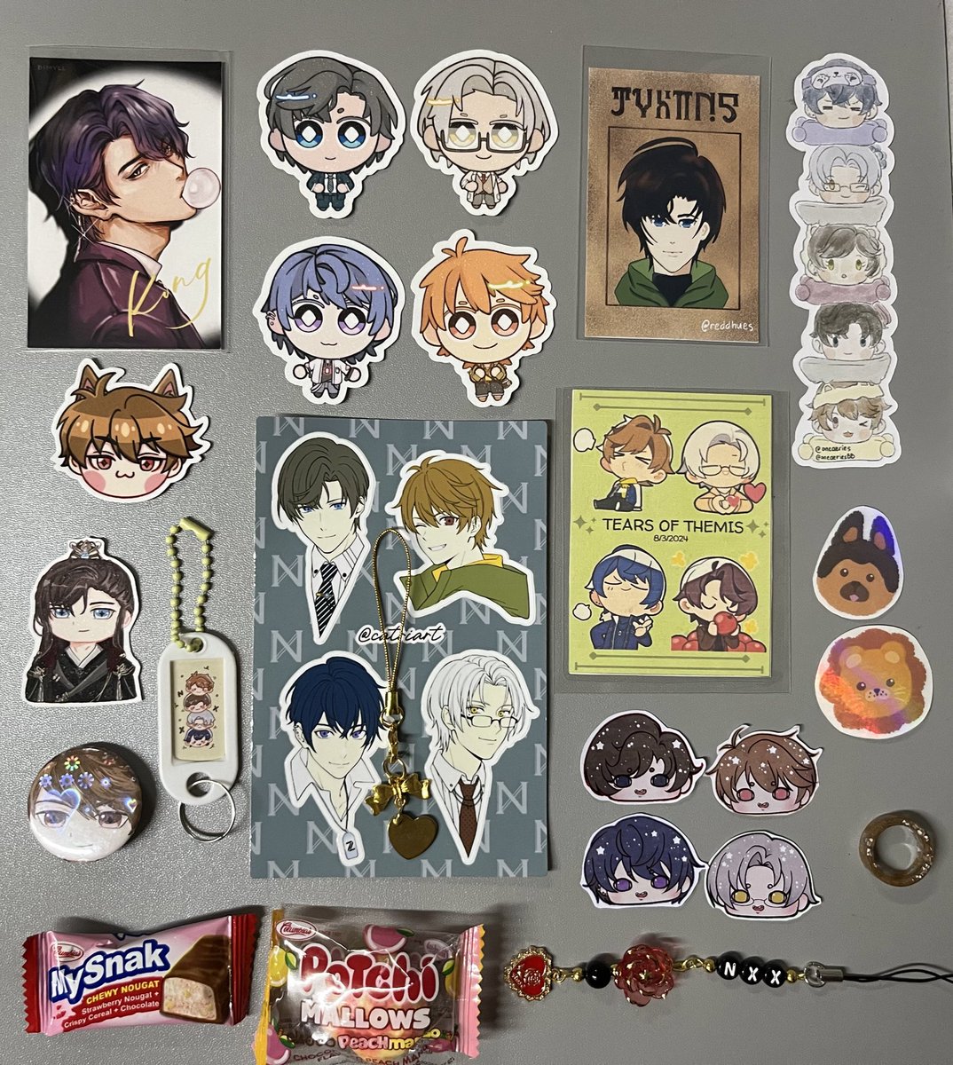 nelledoroids's tweet photo. Freebies from co-attorneys~ 🤍✨
Tysm to the ff: @bimyll @semikisses @tsokolatesea @neekoiii @xcayp3 @biolettoiza @lazyessence @catriart @oneaeries @reddhues @RoryNessus @/the one who gave the candies ⭐️
#EternityCSE #TearsofThemisCSE https://t.co/QsUv8WfCDv