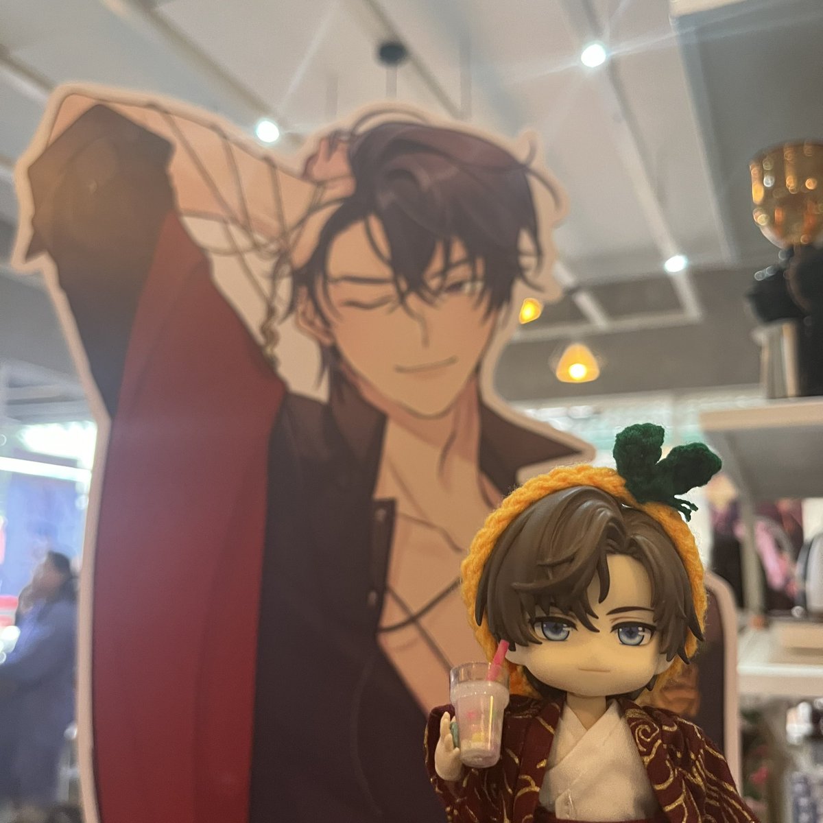nelledoroids's tweet photo. @bimyll @semikisses @tsokolatesea @neekoiii @xcayp3 @biolettoiza @lazyessence @catriart @oneaeries @reddhues @RoryNessus Artem with the standees~ 🤍✨
#EternityCSE #TearsofThemisCSE https://t.co/N9WpiclipM