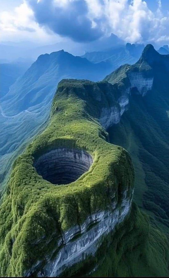 earth_tracker's tweet photo. 4. The deepest and the largest natural well on earth called Xiaozai Tiankang https://t.co/aSoHpQYTzl