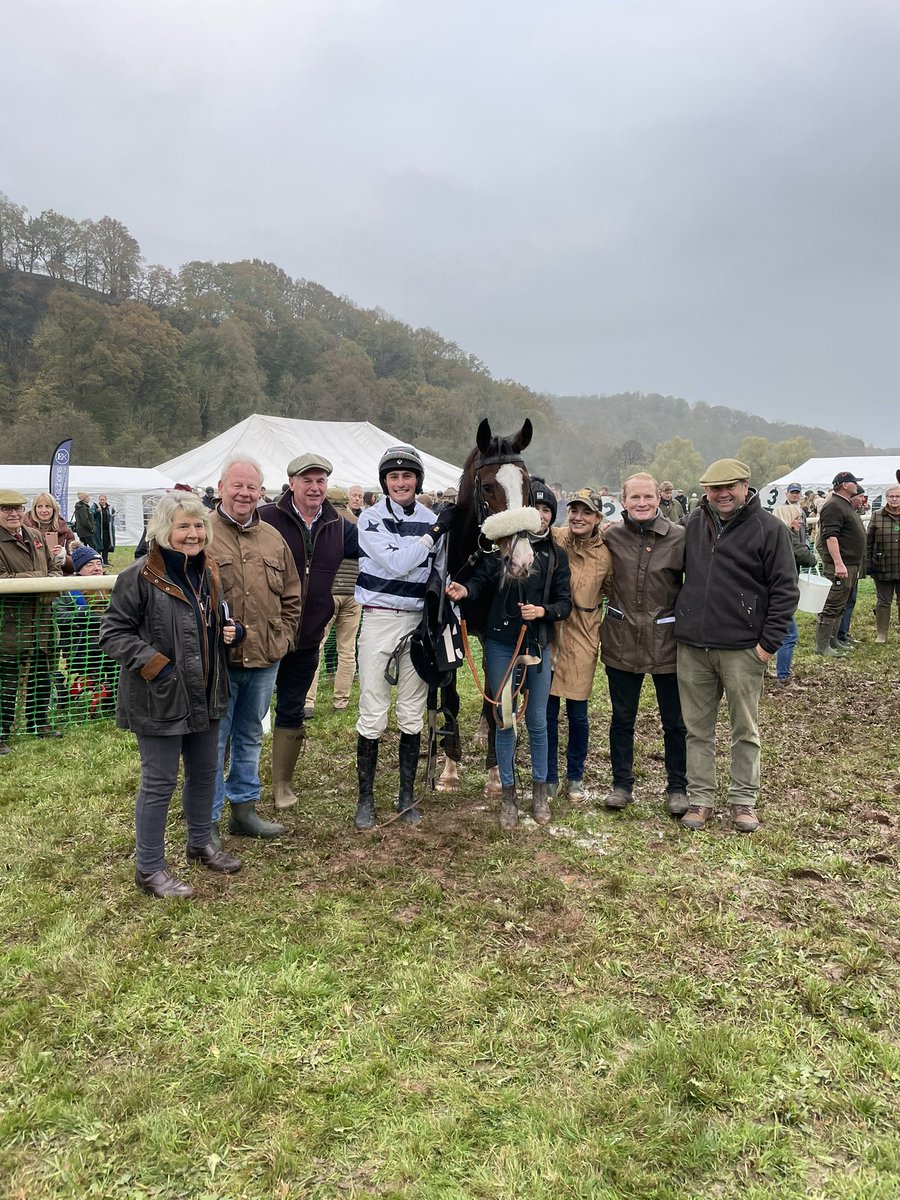 The Alastair Ralph Racing Maiden Race Div 2
1st -  Kilfilum Woods
2nd - The Village Way
3rd - Blackijo Dagrostis
Congratulations to all connections 🎉