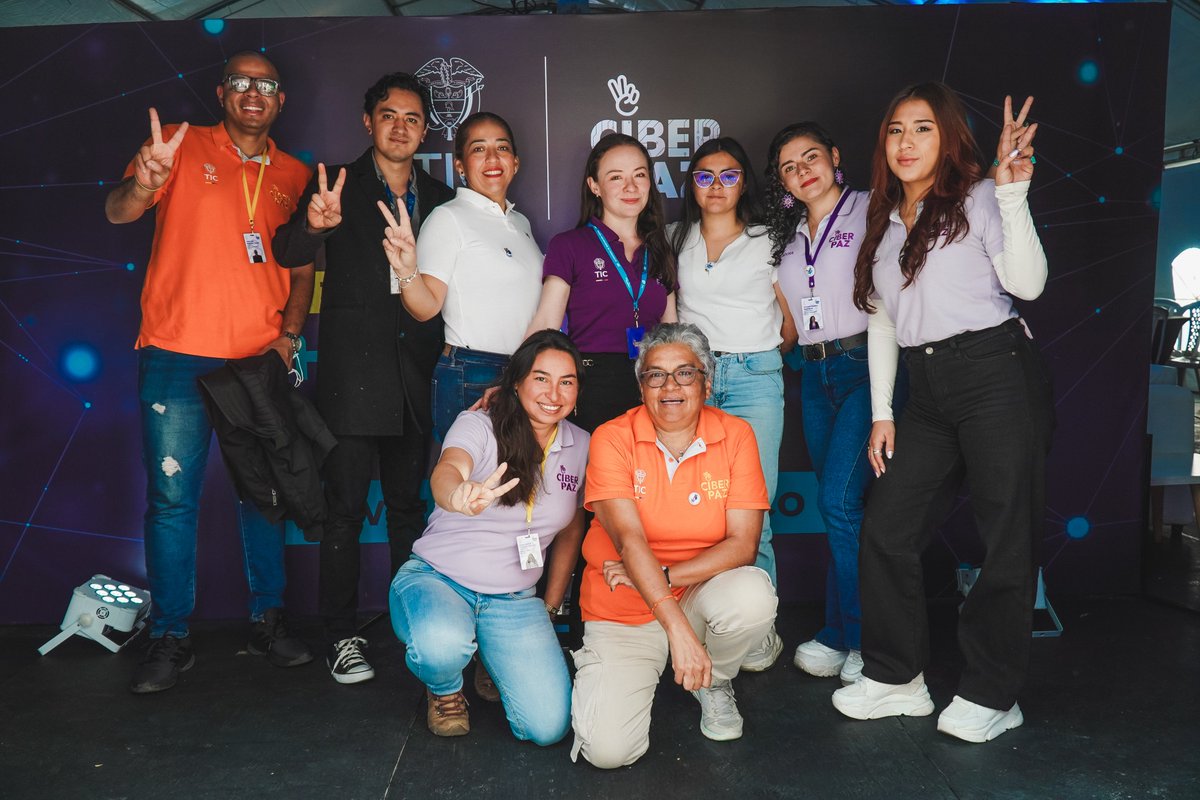 Ciberpazcolombi's tweet photo. @Ministerio_TIC @MauricioLizcano 3️⃣ 🫶🛜🌐Componente #HackathonCiberPaz: Diversidad e inclusión digital
Se desarrollan ideas que fomenten un entorno digital más inclusivo, combatan la discriminación en línea y promuevan el acceso equitativo a la tecnología.
https://t.co/tRpKl6x5sK https://t.co/jWok5kBlJ5