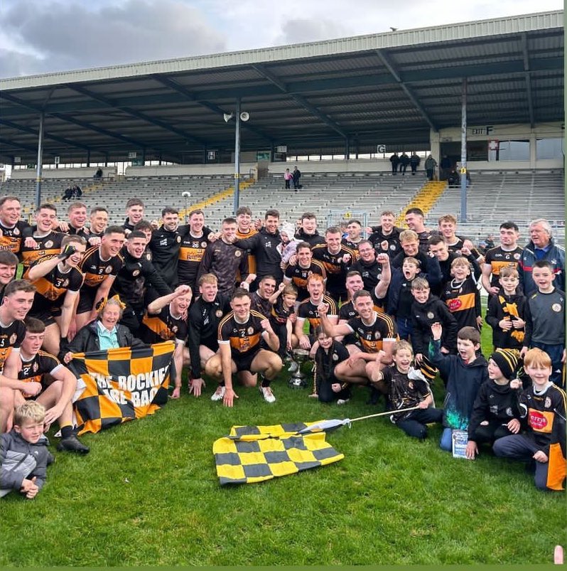 THE STACKS ARE BACK 🖤🧡🖤