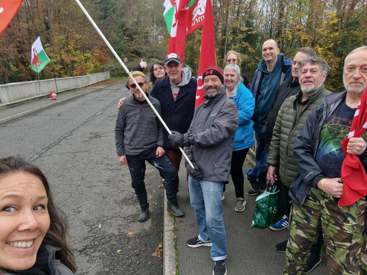 YesCymru tweet media