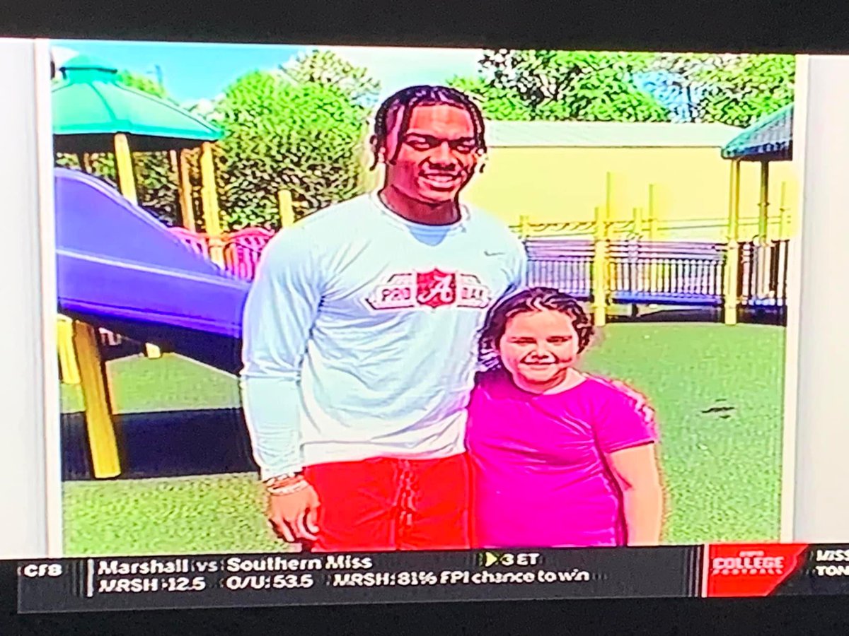 CoachHitsch's tweet image. Thank you @CollegeGameDay for showing the story on Malachi Moore and Henrietta. He is special leader/man and I can’t wait to watch him play tonight!! #RollTide