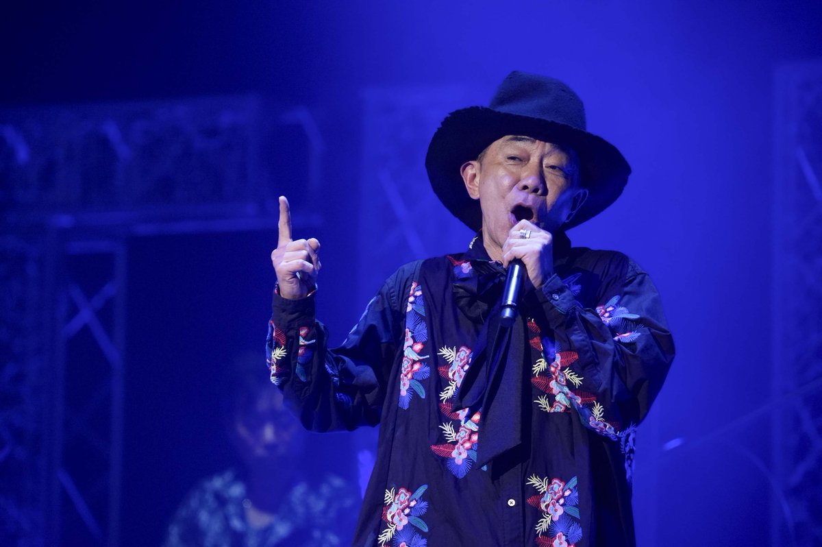 oricon's tweet photo. とんねるず、超満員の武道館LIVE「29年ぶりに帰ってまいりました」　“異例演出”アンコール20曲以上で魅了
https://t.co/xNiXr4LQVN

#とんねるず #石橋貴明 #木梨憲武 @ishibashi_desho https://t.co/vi3hnHdBn7