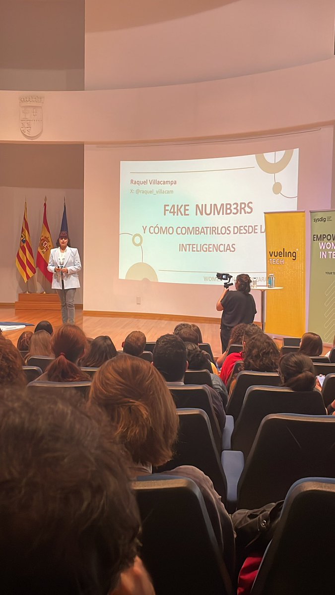 Primiento's tweet photo. Hablemos de números falsos en medios de comunicación 🧐🧐🧐
@raquel_villacam
@WTMZaragoza
#wtmz24
@vueling
#VerisureTechWomen https://t.co/NNlZZgfQQZ