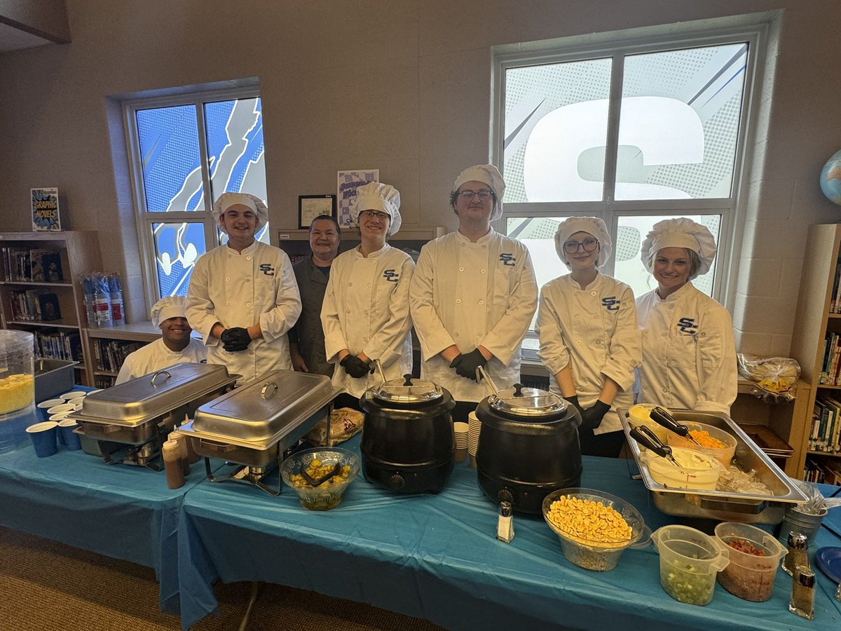 All_in_KY's tweet photo. Dr. Foster, Principal Mercer, and the Spencer Co MS family shared their CTE exploratory lab with regional leaders yesterday.  #VisionBecomesReality 

I also met with some impressive leaders at the ES.  🫡

BTW: I highly recommend the HS culinary team. The food was 👌!

#AllinKY https://t.co/ErsnvmZZAg