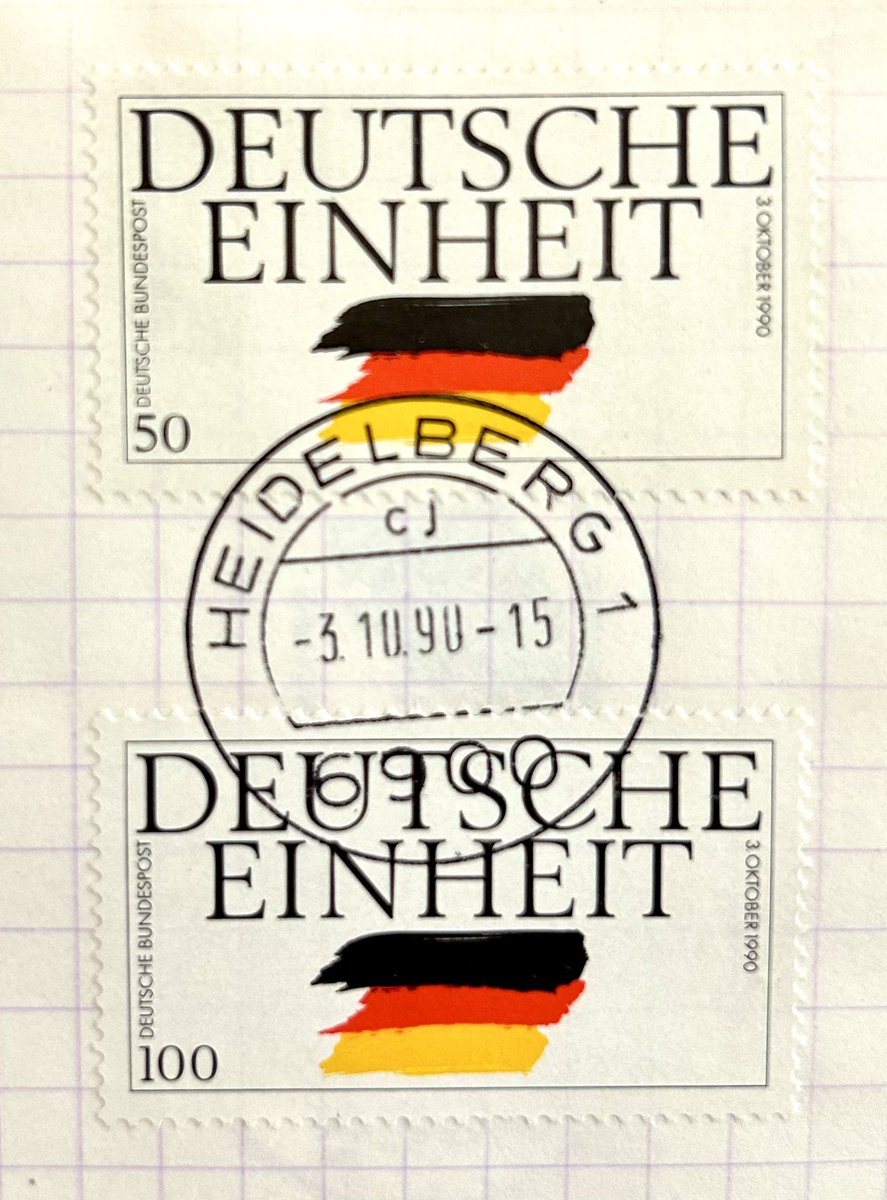 AmbAllBenin's tweet photo. La chute du #MurdeBerlin il y a 35 ans exactement, le 9 novembre 1989, a mené à l’#UnitéAllemande le 3 octobre 1990.
Ce jour-ci, j’avais collectionné ces timbres spéciaux à #Heidelberg où j’étais en train de finir mon doctorat.
#ChuteDuMur #Mauerfall35
#fallofthewall #9nov https://t.co/IezWOURN7H