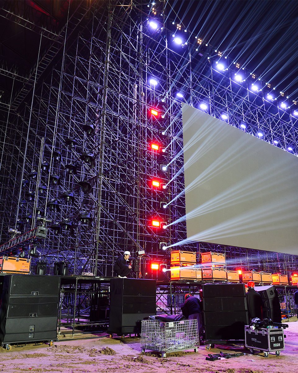 ttaudioofficial's tweet photo. 🎶 Baoding Qian Chong Lang Music Festival, China 🇨🇳
-
With a stellar lineup and an audience of over 50,000, this festival brought a powerful audio experience featuring RCF’s state-of-the-art sound system.
-
-
#ExperienceTT #GTXsystem https://t.co/yFiKewGjQy