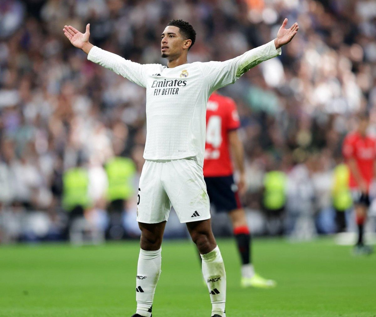 FjpSports's tweet photo. 🔥 Bellingham ROMPE LA MALDICIÓN y marca su primer gol de la temporada 🔥

¡Finalmente llegó el gol! Jude Bellingham se estrena con un golazo que devuelve la esperanza al Madrid. 💥⚽

¡Este es solo el comienzo! 🙌

#HalaMadrid #Bellingham #GolDeEsperanza https://t.co/C0ZnVSYmwi