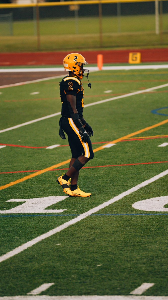 Dezmon Blanch (@dukeblanch_) on Twitter photo Senior Season Highlights.
hudl.com/v/2QifpB
-109 carrries,531 yards 5 rushing TD,
-12 rec,128 yards 3 receiving TD.
-47 tackles,2 TFL, 1 Fumble Rec, 1 INT.
Thank you <a href="/NFRaidersFBall/">North Farmington Football</a> for a great 3 years! Excited to see where I’m off to next. Senior Season Highlights.
hudl.com/v/2QifpB
-109 carrries,531 yards 5 rushing TD,
-12 rec,128 yards 3 receiving TD.
-47 tackles,2 TFL, 1 Fumble Rec, 1 INT.
Thank you <a href="/NFRaidersFBall/">North Farmington Football</a> for a great 3 years! Excited to see where I’m off to next.